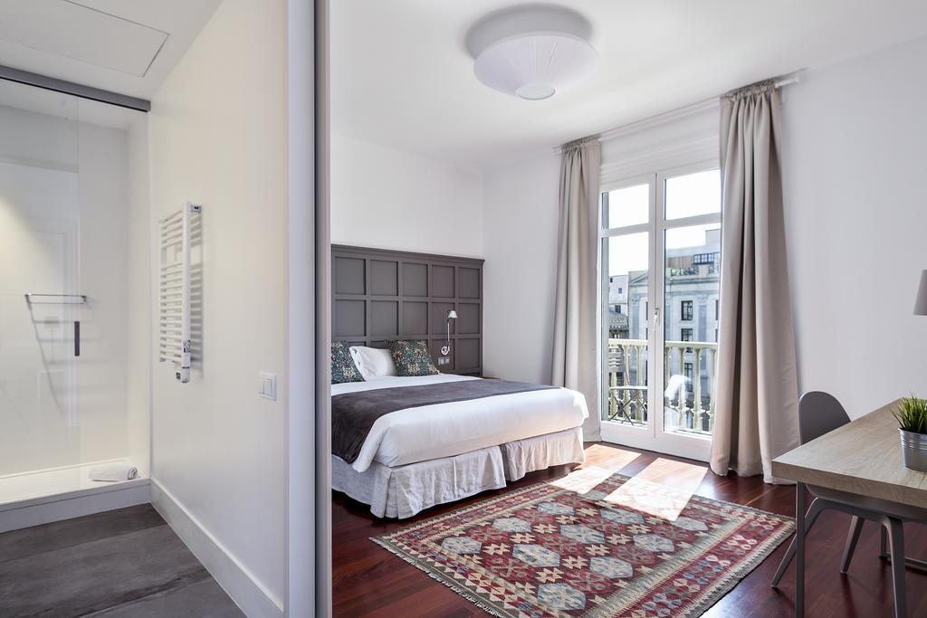 Ferienwohnung Milton House Gran Via Barcelona Zimmer foto