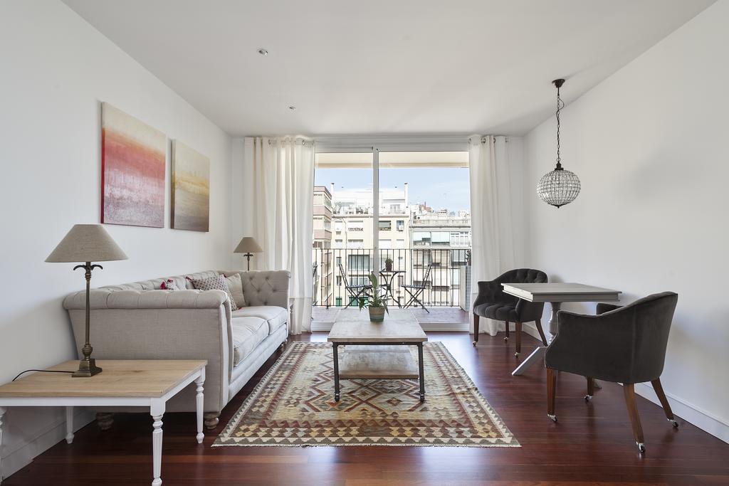 Ferienwohnung Milton House Gran Via Barcelona Exterior foto