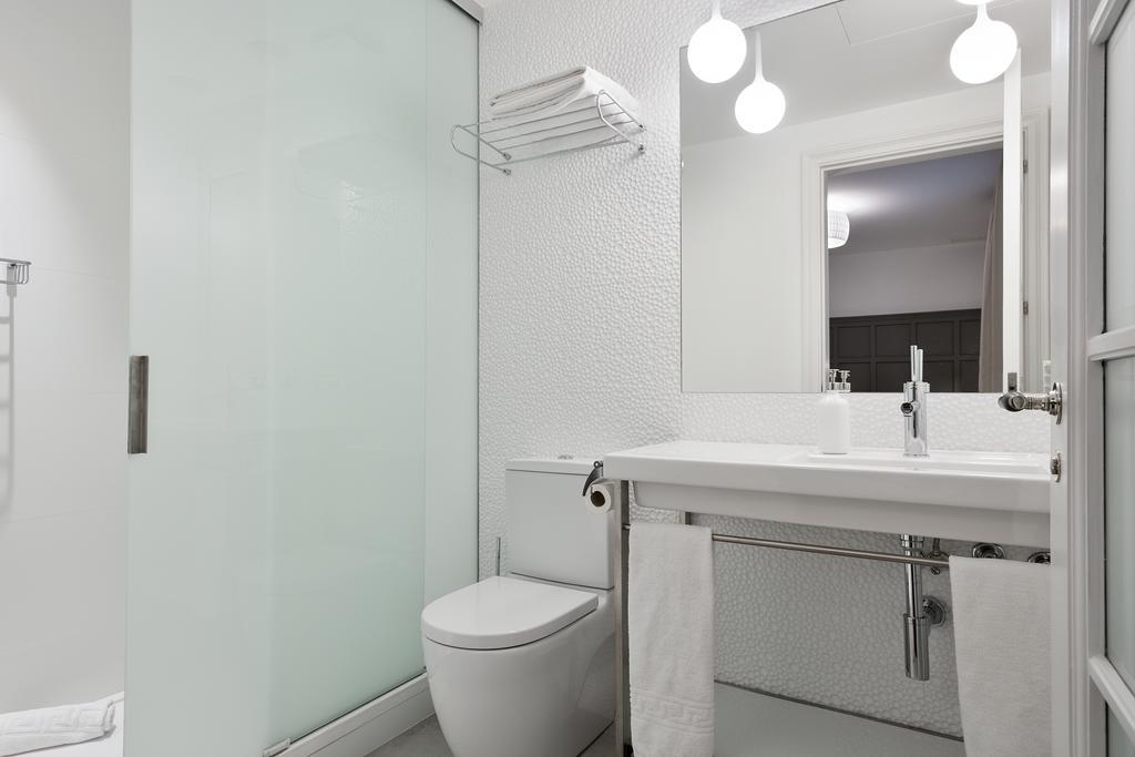 Ferienwohnung Milton House Gran Via Barcelona Exterior foto
