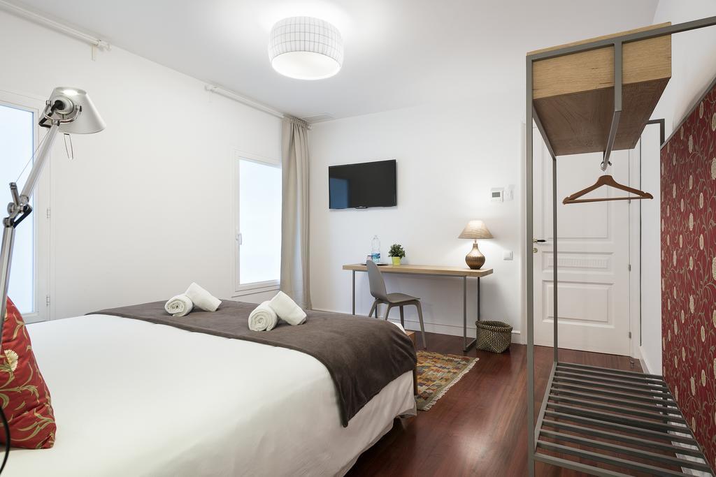 Ferienwohnung Milton House Gran Via Barcelona Exterior foto