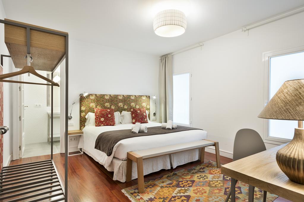 Ferienwohnung Milton House Gran Via Barcelona Exterior foto